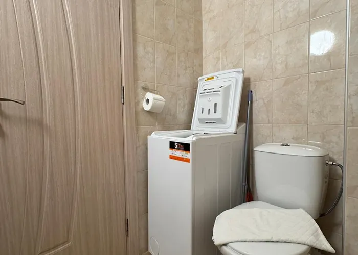 Апартаменти Apolon 9 *